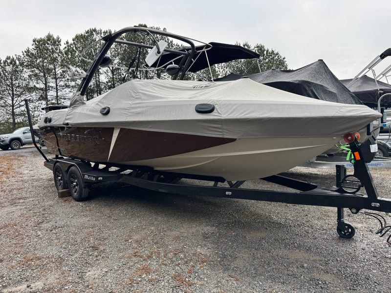2016 Malibu Wakesetter 25 LSV