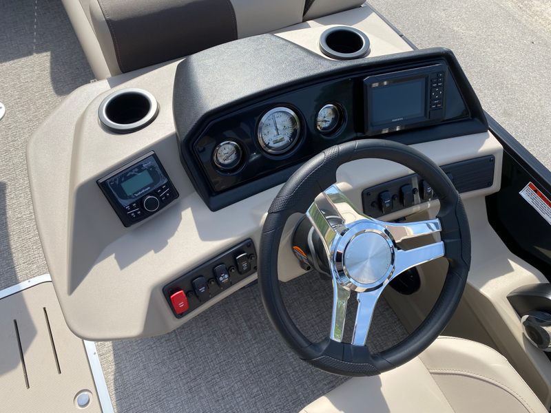 Boat Image 9