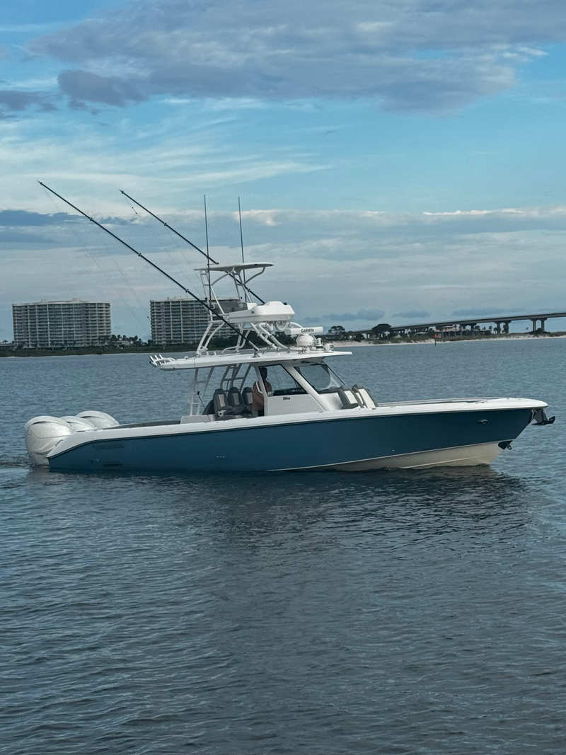 2023 Everglades 395 CC