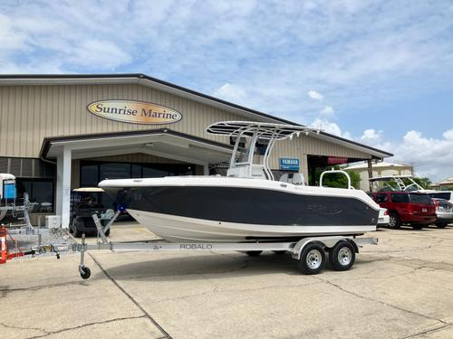 2026 Robalo 200 CC