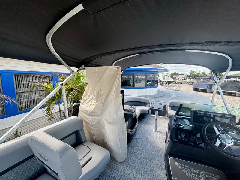 Boat Image 11