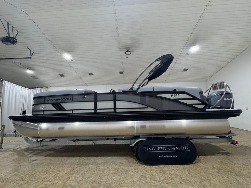 2026 Bennington 24 MFB ESP