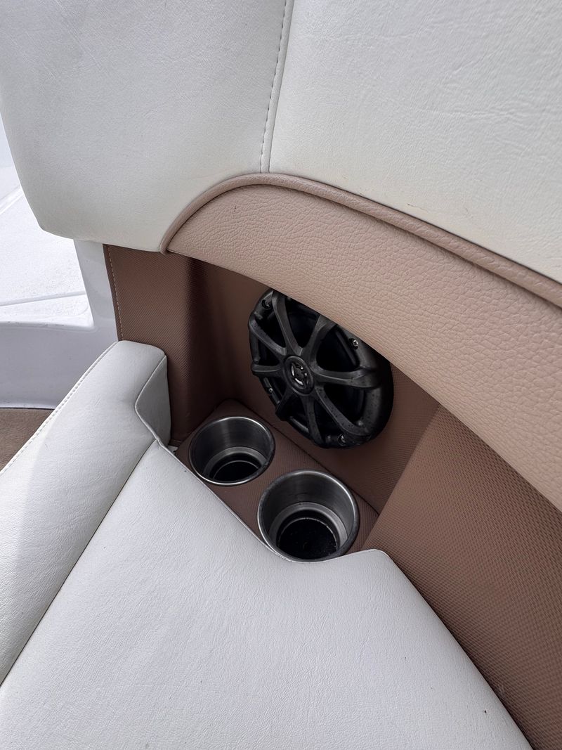 Boat Image 12