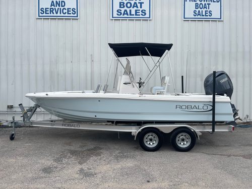2025 Robalo 206 Cayman DLX