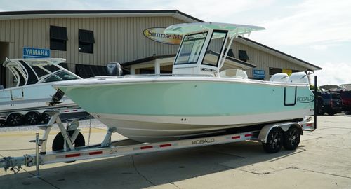 2025 Robalo 250 CC