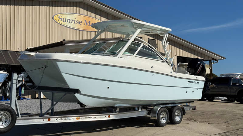 2025 World Cat 230 DC