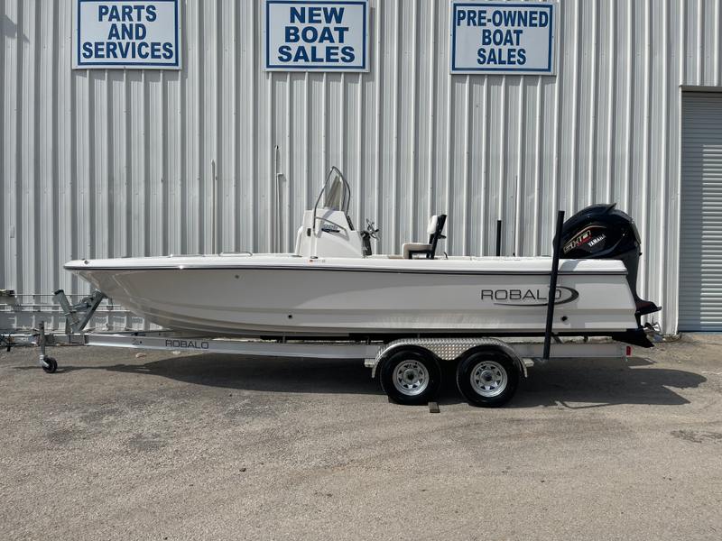 2025 Robalo 226 Cayman STD