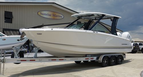 2025 Chaparral 310 OSX